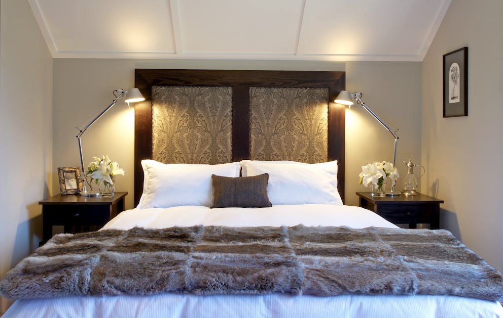 Commonage Villas Managed by Staysouth CV7 Master bedroom High Res v2