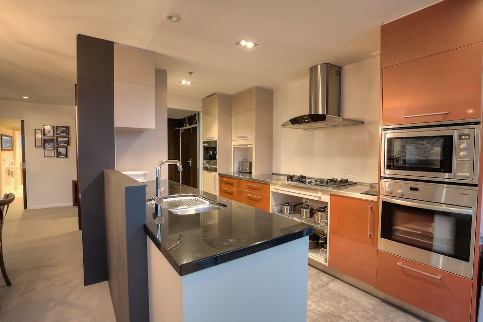 SV 501 53 Shotover St 05 Managed by Staysouth