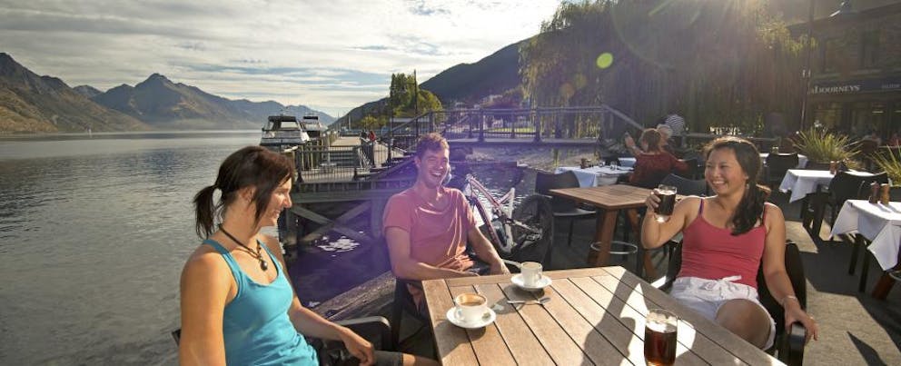 croppedimage960390 Drinks at Steamers Wharf