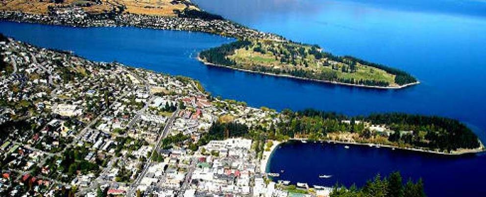 croppedimage960390 queenstown aerialview b